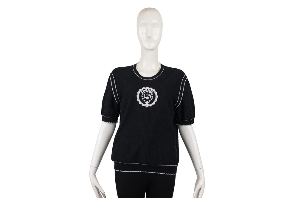 Chanel Black White CC No. 5 Medallion Sweater Cotton Knit Size 48